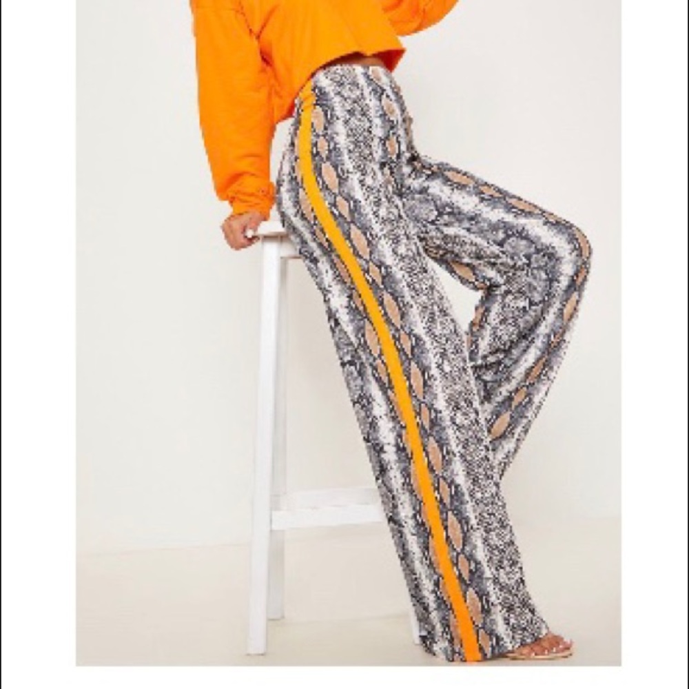 pretty little thing - snake print wide leg pant